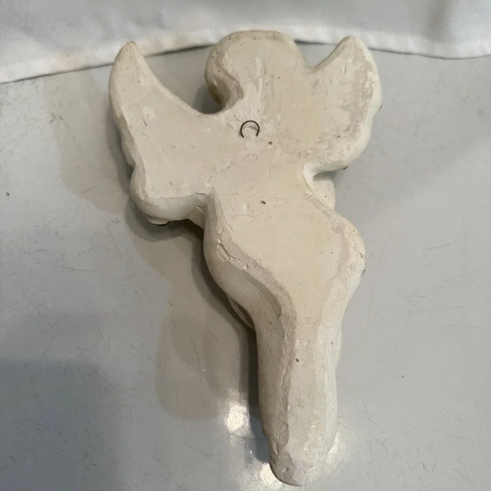 Hand Made Victorian‎ Style Chalkware Cherub Angel Wall Hanger 10x6